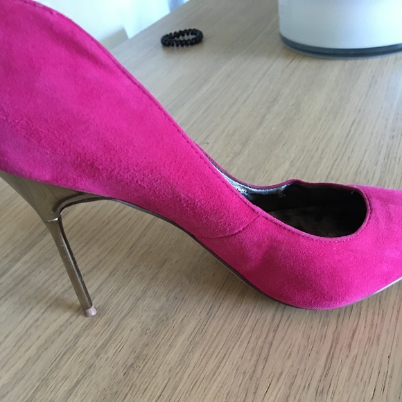 Pink suede high heels - Picture 1 of 1